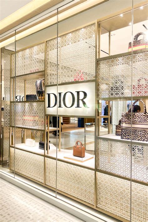 outlet dior paris